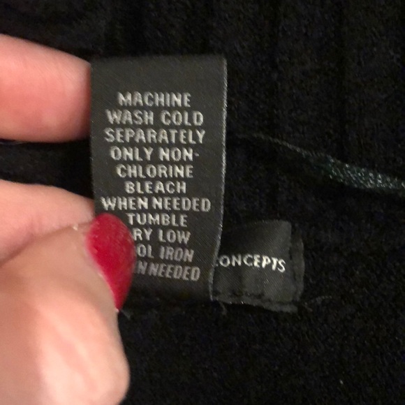 INC cropped black sweater - Picture 7 of 8